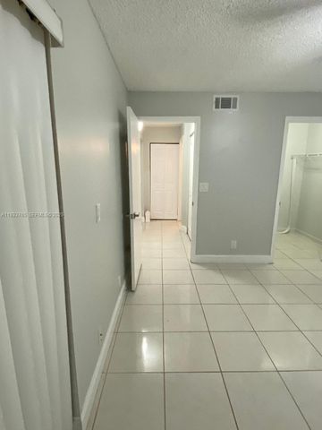 9999 Summerbreeze Dr 519, Sunrise, FL 33322