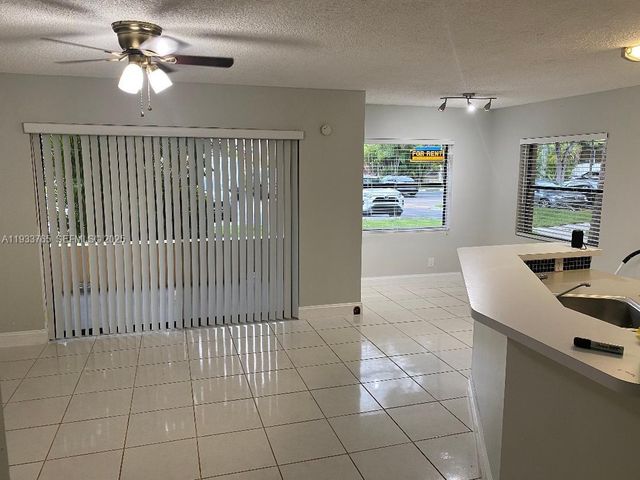 9999 Summerbreeze Dr 519, Sunrise, FL 33322
