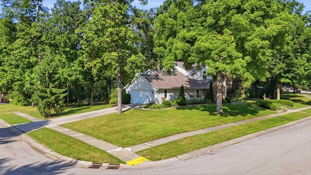3310 Oak Borough Run, Fort Wayne, IN 46804