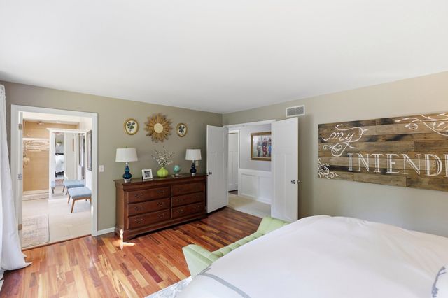 3310 Oak Borough Run, Fort Wayne, IN 46804