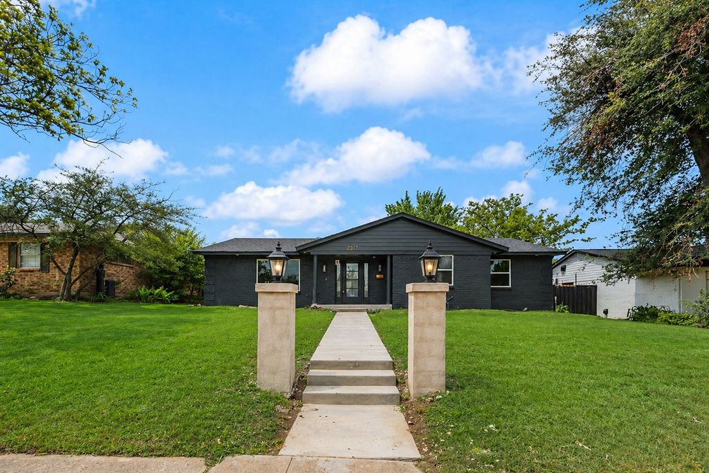 2317 Greenhill Drive, Mesquite, TX 75150
