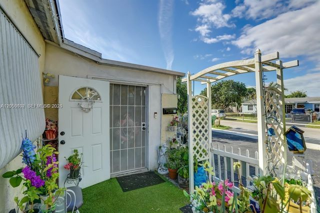 2200 SW 42nd Way A, Fort Lauderdale, FL 33317