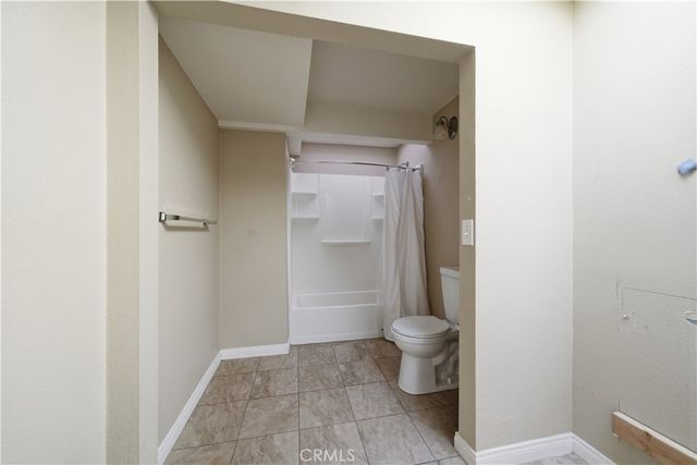 22054 Crespi Street, Woodland Hills, CA 91364