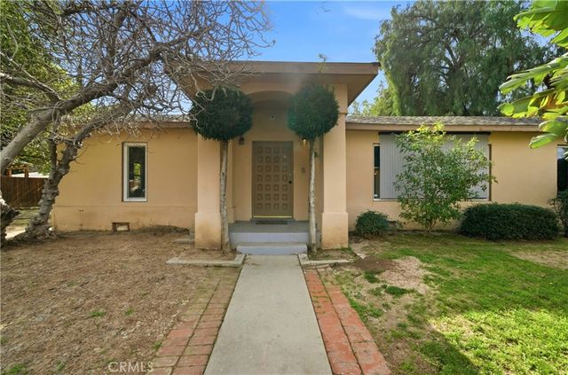 22054 Crespi Street, Woodland Hills, CA 91364