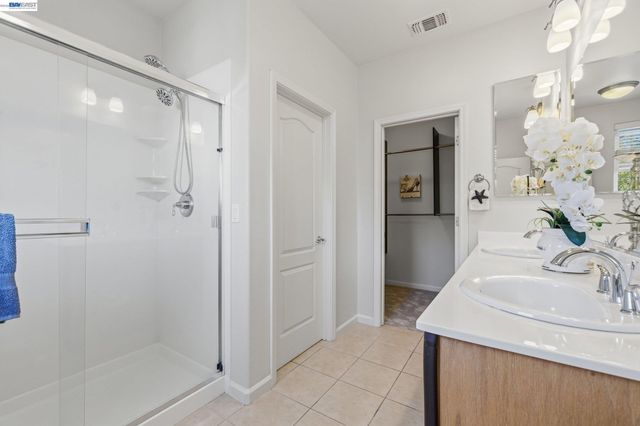 8830 Oliver Pl, Dublin, CA 94568