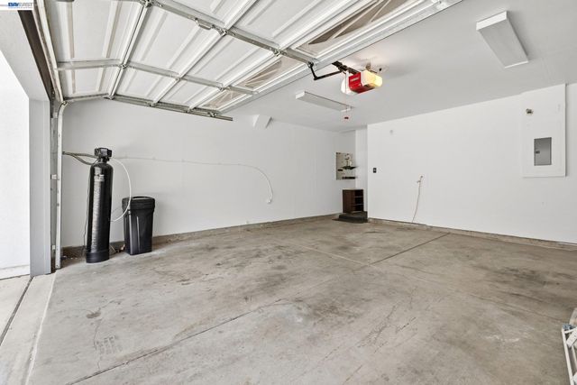 8830 Oliver Pl, Dublin, CA 94568