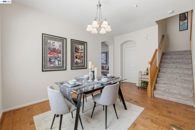 8830 Oliver Pl, Dublin, CA 94568