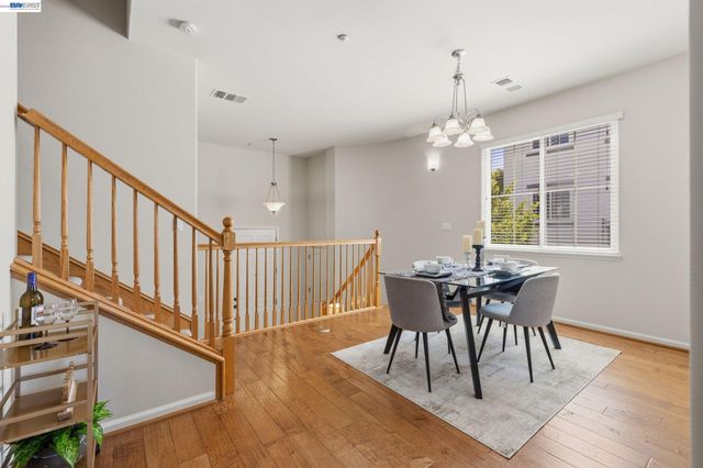 8830 Oliver Pl, Dublin, CA 94568