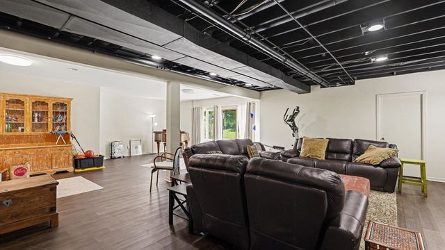 8819 Webster Hills Road, Webster Twp, MI 48130