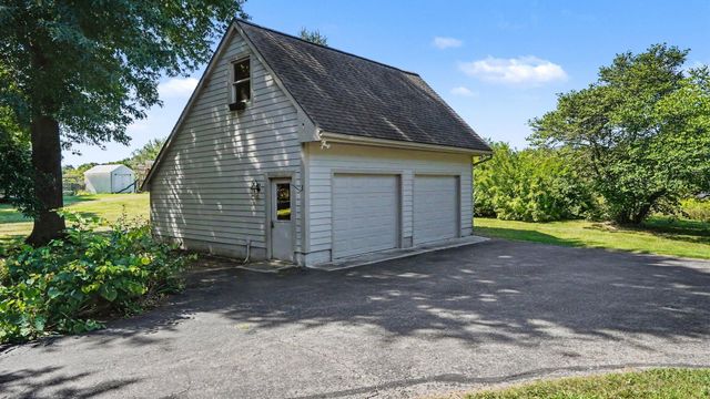 8819 Webster Hills Road, Webster Twp, MI 48130