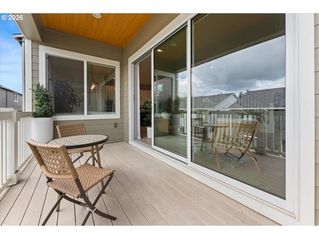 15651 Nw RIDGELINE St, Portland, OR 97229