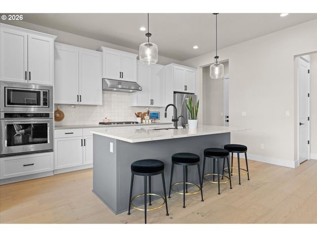 15651 Nw RIDGELINE St, Portland, OR 97229