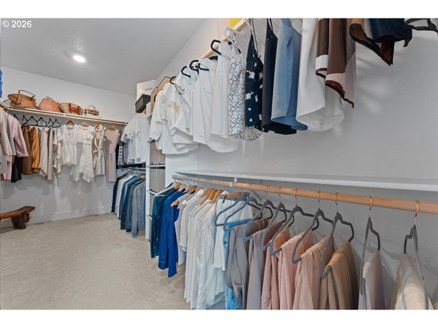 15651 Nw RIDGELINE St, Portland, OR 97229