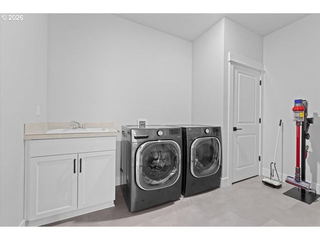 15651 Nw RIDGELINE St, Portland, OR 97229