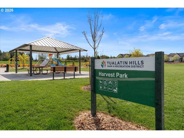 15651 Nw RIDGELINE St, Portland, OR 97229