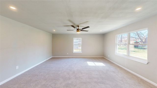 1012 Comal Avenue, White Settlement, TX 76108