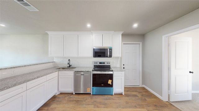 1012 Comal Avenue, White Settlement, TX 76108