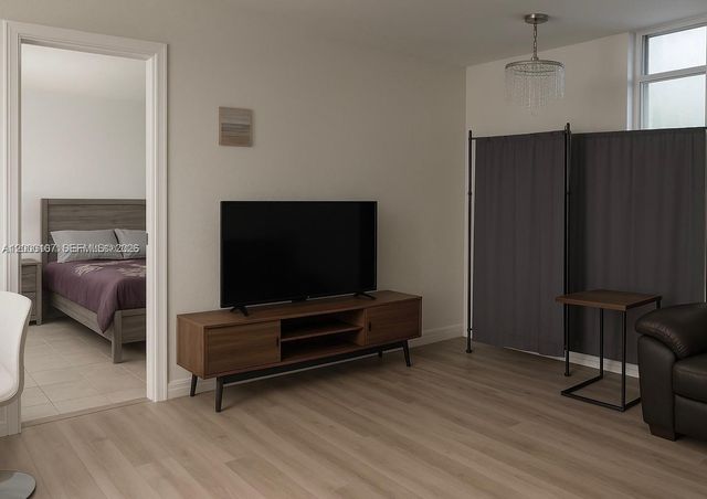 16450 NW 2nd Ave 109, Miami, FL 33169