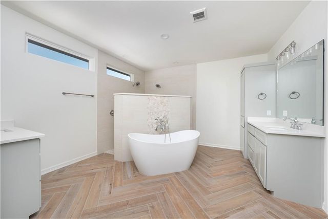 1402 Lois Chesney St, Corpus Christi, TX 78415