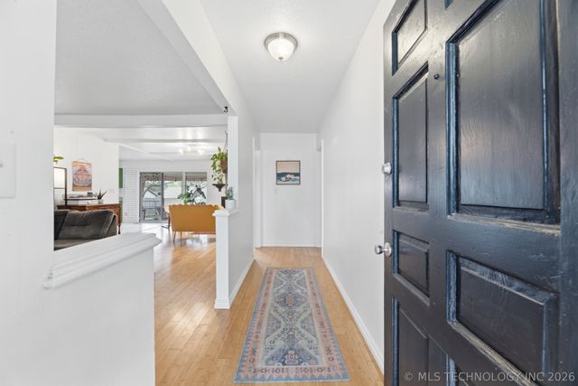 211 W 17th Street, Owasso, OK 74055