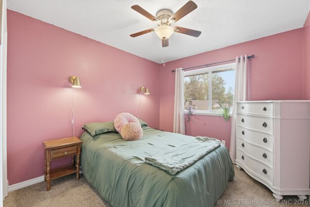 211 W 17th Street, Owasso, OK 74055