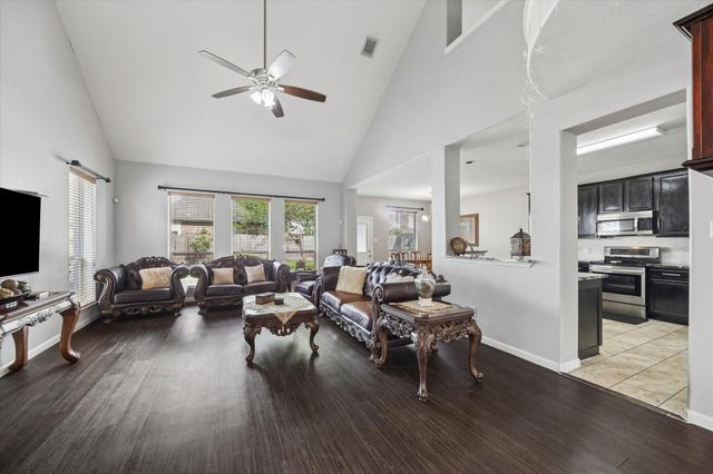 7522 Brighton Knolls Ln, Richmond, TX 77407