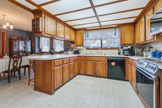 709 Westridge Court, Yukon, OK 73099