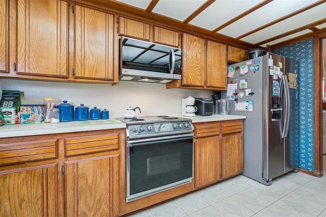 709 Westridge Court, Yukon, OK 73099