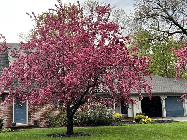 2 Cyr Circle, Andover, MA 01810