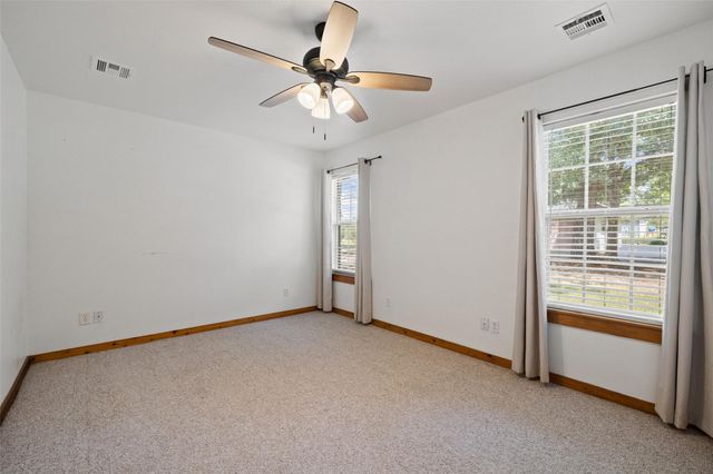 179 Rainbow DR, Bastrop, TX 78602