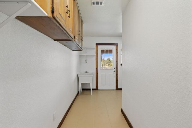 179 Rainbow DR, Bastrop, TX 78602