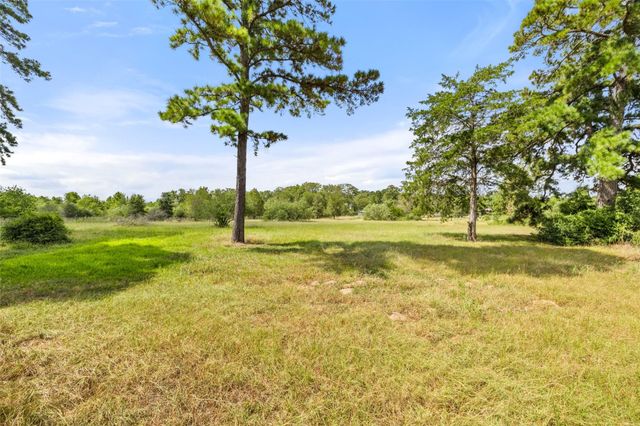 179 Rainbow DR, Bastrop, TX 78602