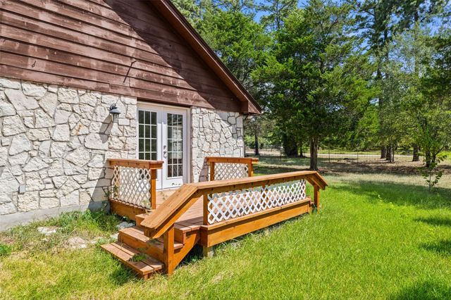 179 Rainbow DR, Bastrop, TX 78602