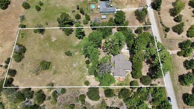 179 Rainbow DR, Bastrop, TX 78602