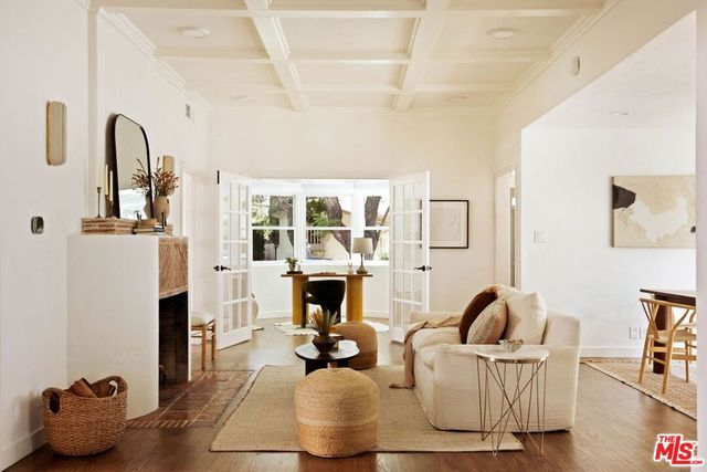 4111 Edgehill Drive, Los Angeles, CA 90008
