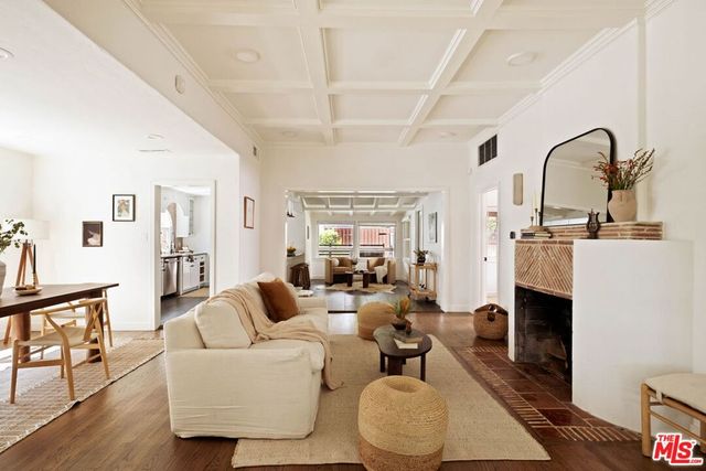 4111 Edgehill Drive, Los Angeles, CA 90008