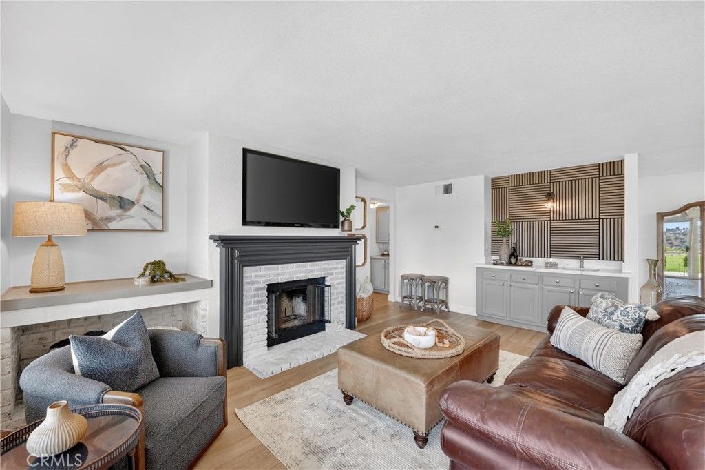 Image 13 of property listing at 5515 Camino Vista, Yorba Linda, CA 92887