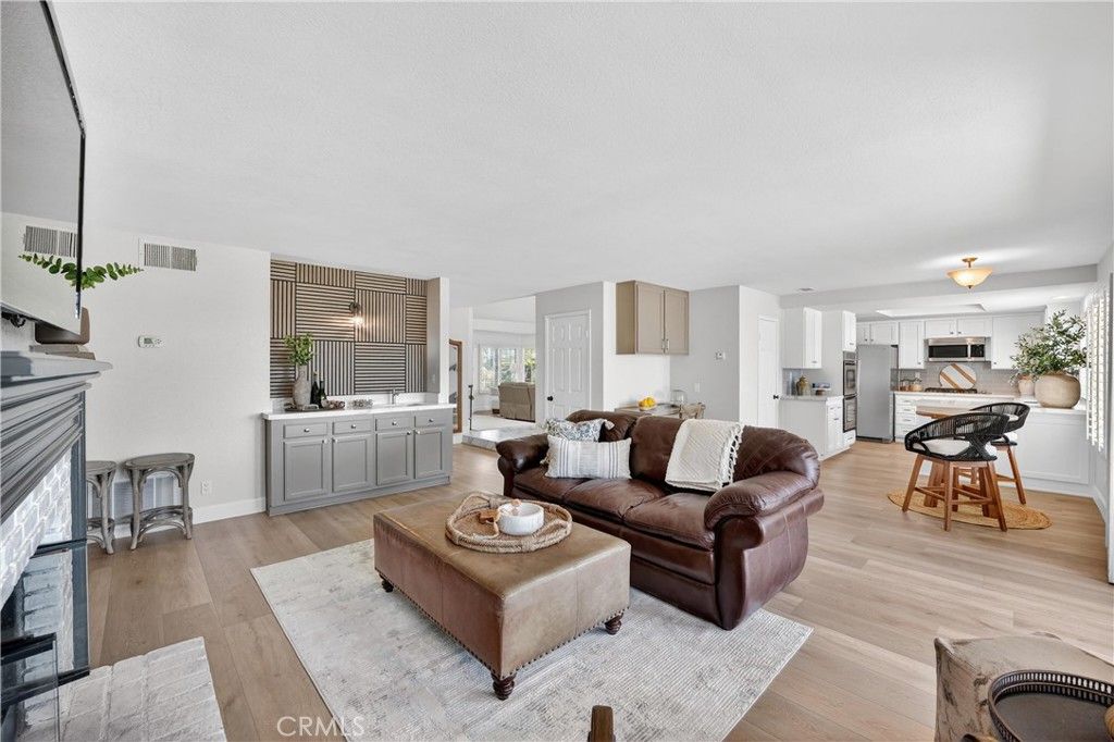 Image 14 of property listing at 5515 Camino Vista, Yorba Linda, CA 92887