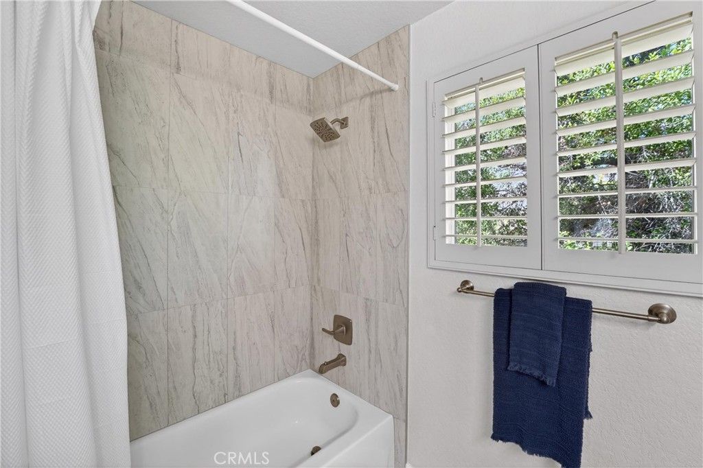 Image 30 of property listing at 5515 Camino Vista, Yorba Linda, CA 92887