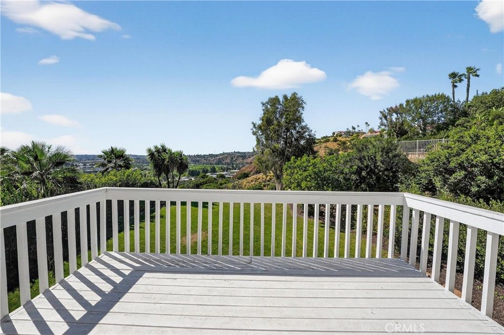Image 34 of property listing at 5515 Camino Vista, Yorba Linda, CA 92887