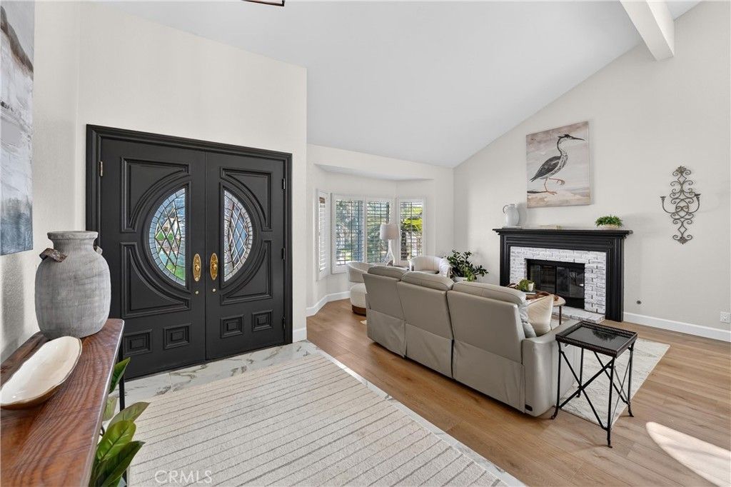 Image 4 of property listing at 5515 Camino Vista, Yorba Linda, CA 92887