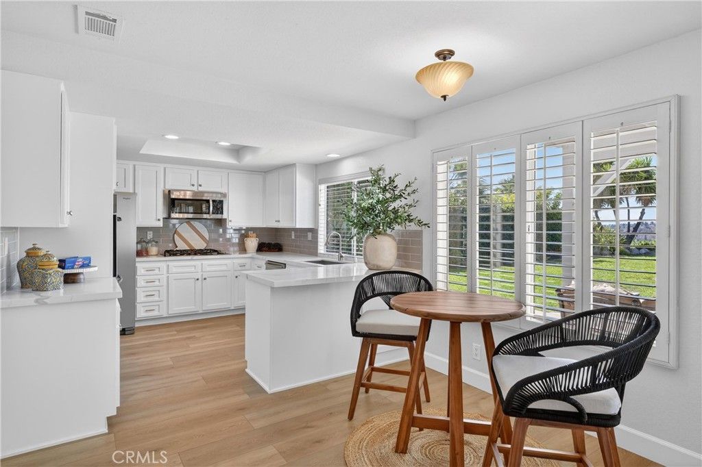 Image 5 of property listing at 5515 Camino Vista, Yorba Linda, CA 92887