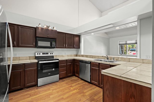 1841 Fairway Ridge Dr Apt 5F, Surfside Beach, SC 29575