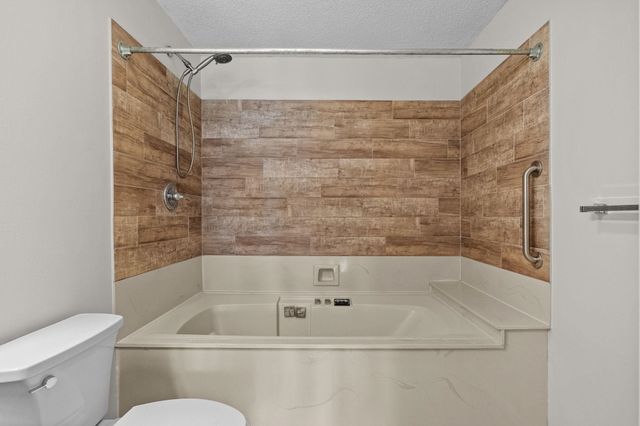 1841 Fairway Ridge Dr Apt 5F, Surfside Beach, SC 29575