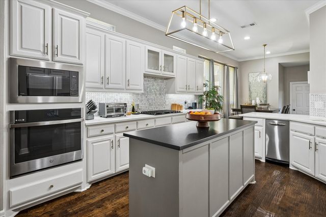 7525 Cedar Elm Drive, Irving, TX 75063