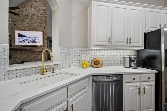 7525 Cedar Elm Drive, Irving, TX 75063