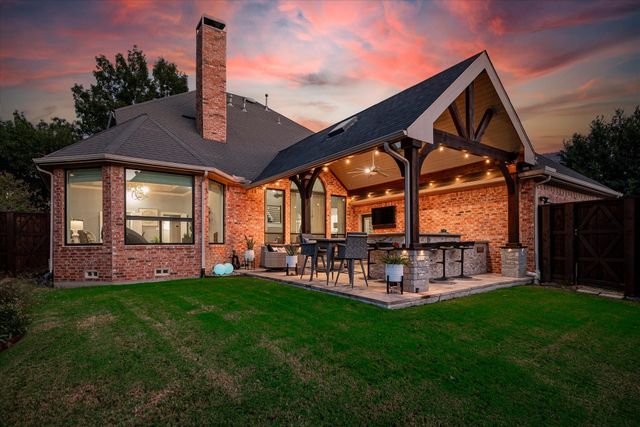 7525 Cedar Elm Drive, Irving, TX 75063