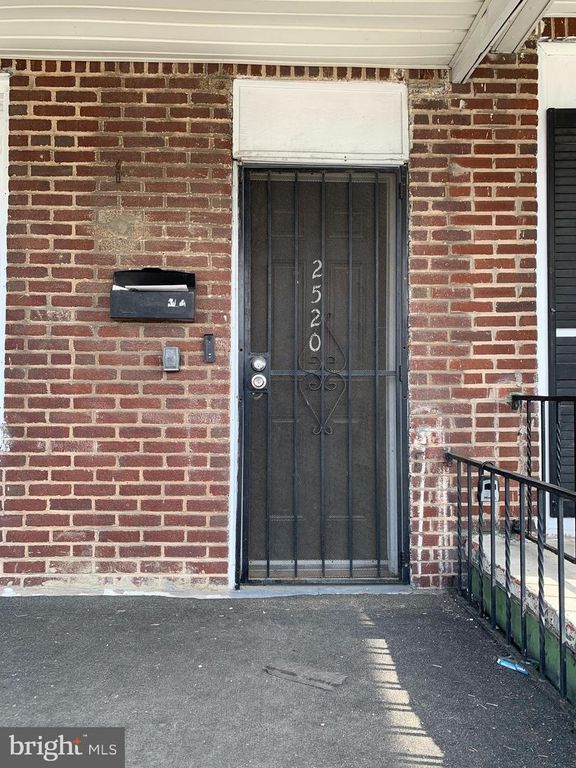 Image 2 of property listing at 2520 W FRANKLIN ST, Baltimore, MD 21223