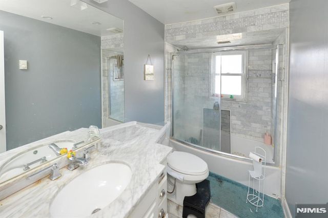 25-29 Urban Place, Fair Lawn, NJ 07410