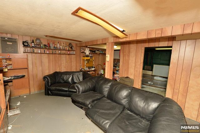 25-29 Urban Place, Fair Lawn, NJ 07410